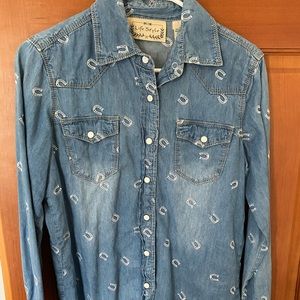 Button up denim shirt with horse shoes